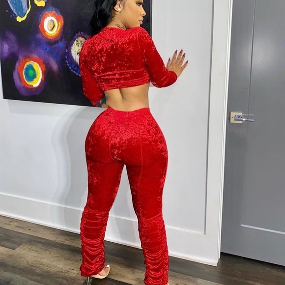 2 Piece Red Crop Top Set - Picture 3 of 3